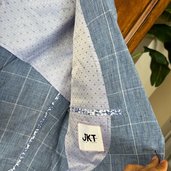 Blue Sport Coat with Classic Notched Lapel - Picture 5 of 10